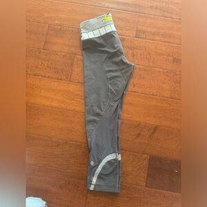 Lululemon Women’s workout pants
